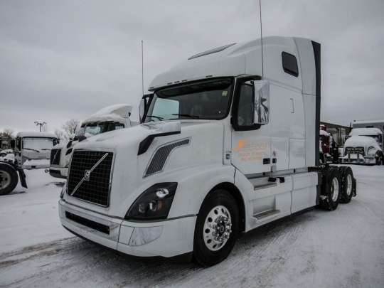 20180_volvo_vnl_670_142_1 so logo